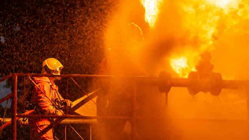 Mastering Fire Safety: Online Fire Extinguisher Training & Certification in Ireland - Working at Heights Training Article